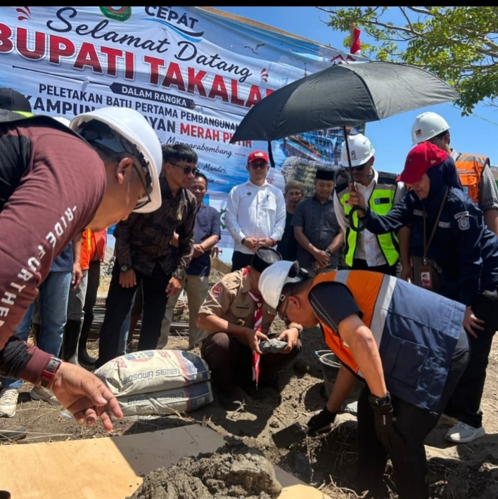 Bupati Takalar Daeng Manye Letakkan Batu Pertama Kampung Nelayan Merah Putih, Empat Desa Jadi Lokasi Pembangunan